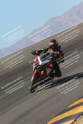 media/Nov-06-2023-Moto Forza (Mon) [[ce023d0744]]/3-Intermediate Group/Session 2 (Bowl)/